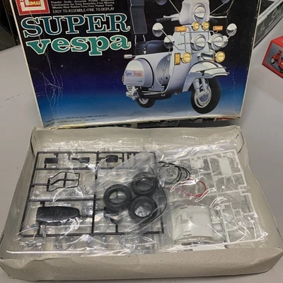 SUPER VESPA P200e 1/12 Imai | NUOVO |  Kit Montare Collezione  Motor Bike Series - Immagine 1 di 4
