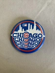 Chicago Cubs Vintage Baseball Pin-Back Button - Picture 1 of 3