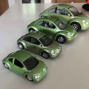 Welly Volkswagen New Beetle #2061 Cyber Green NOS collection - Picture 1 of 8