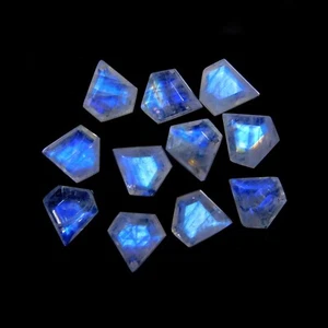 Natural Rainbow Moonstone Shield Shape Faceted Cut Loose Gemstone For Jewelry - Picture 1 of 12