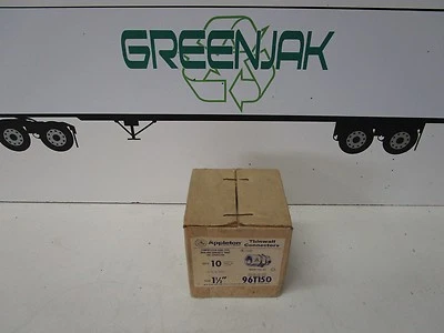 APPLETON 96T150  1-1/2" COMPRESSION RING TYPE EMT THINWALL CONNECTORS - NOS  - Image 1 of 4