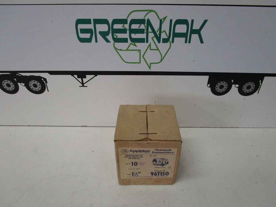 APPLETON 96T150  1-1/2" COMPRESSION RING TYPE EMT THINWALL CONNECTORS - NOS  - Image 1 of 4