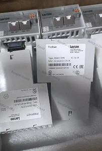 1PZ Lenze Usato E84AYCERV Funzionante Integro - Foto 1 di 2
