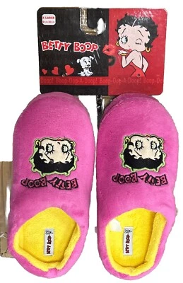 Women’s Sz XL (9.5-10.5) Pink Fabric Betty Boop Slippers - Image 1 of 3