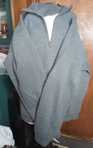 IZOD Gray Fleece Men's Size Large Pull-Over - Picture 1 of 4