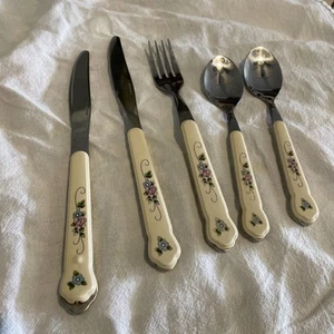 Pfaltzgraff 5 Piece Tea Rose Flatware Stainless Replacement Spoons Knife Fork - Picture 1 of 4