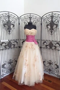 (2-001) EDEN QUITTE GR. 6 GOLD QUITTE QUINCEANERA KLEID DRESS - Bild 1 von 17