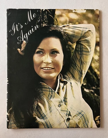 1972 - Loretta Lynn + 3 Band Mates Signed Autographed Original Concert Program Cover