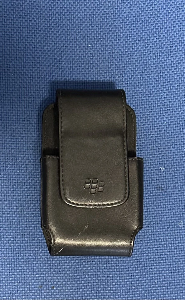 Black Vertical Leather Case with Belt Clip Pouch Holster 4.75 X 2.50 X 0.59 inch - Image 1 of 3