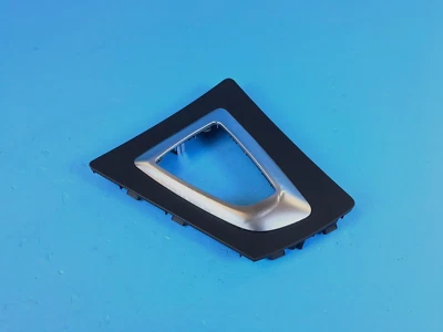 12 13 14 16 BMW F30 F32 F33 328I 335I 428I 435I TRANSMISSION SHIFTER TRIM COVER - Image 1 of 4
