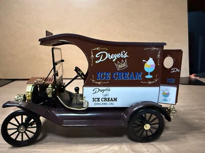Eagle Collectibles Universal Hobbies 1/18 Model T 'Dreyer's Ice Cream Delivery' - Image 1 of 4