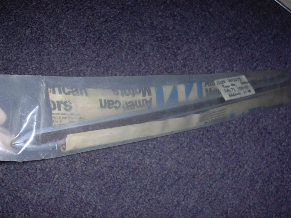 AMC HORNET HATCHBACK CUARTO TRASERO MOLDEADO 1973 1974 1975 NOS Foto 1 de 1