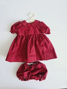 Bloomers vestito rosso fatto a mano fatto a mano fatto per adattarsi a una bambola da gioco 18" pollici - Foto 1 di 4