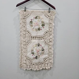 Crochet Floral Table Runner Embroidered Kitchen Home Dining Neutral Cottagecore - Picture 1 of 7