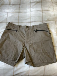 ROHAN BAG SHORTS SIZE 40 - BNWOT - Picture 1 of 5