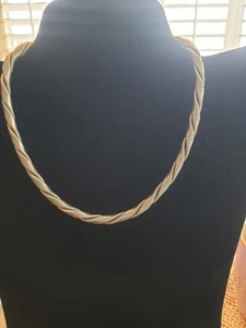 Vintage Coro Necklace Polished Silver Tone Signed Choker Chain 15” Swirled Desig - Picture 1 of 3