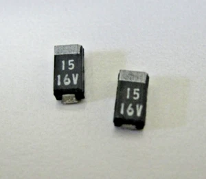 2 pezzi CONDENSATORE ELETTROLITICO TANTALIO SMD 15uF 16V 6,0x3,4x2,5mm - Foto 1 di 1