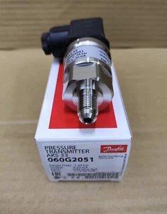 1PC Danfoss AKS33 060G2051 Pressure Transmitter - Picture 1 of 5
