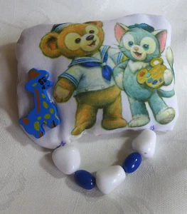 Broche hecho a mano cuentas de tela alfiler único en su tipo regalo de artista - Imagen 1 de 12
