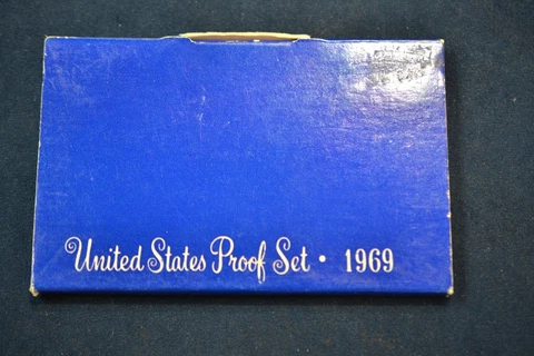 1969 U.S Proof Set in OGP Cover