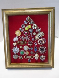 Vintage Tabletop Framed CHRISTMAS TREE ARTWORK HANDMADE w/ 37 Jewel Pins1 2.5”H - Picture 1 of 12