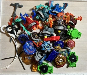 Hasbro Tomy Beyblade Collection Characters Spinners Launchers Key - Lot Of 40pcs - Picture 1 of 5