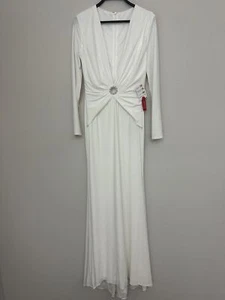 IEENA For Mac Duggal Ecru Long Sleeve V-Neck Embellished Evening Gown Size 4 - Picture 1 of 9