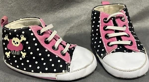 Vintage RARE VHTF Spencers Skull Cupcake Punk Gothic Baby Girls Shoes Sneakers - Picture 1 of 12