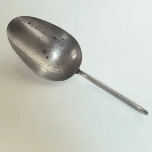 Vtg ~30's~WB/W~ Metal Scoop w/Open Handle~ Good Housekeeping Institute Approved - Picture 1 of 10