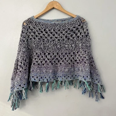 Poncho de ganchillo hecho a mano púrpura recortado púrpura verde flecos chal Foto 1 de 4