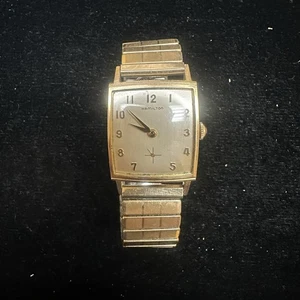 Vintage Hamilton Mens 10K GF 17J Winds Runs Ticks Broken Band Engraved Back - Picture 1 of 9