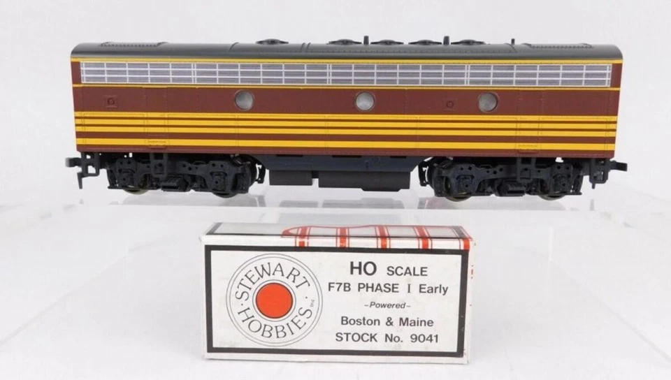 Locomotora diésel Stewart 9041 escala HO Boston Maine F7B #4265B LN/caja Foto 1 de 1