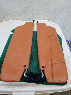 70-76 Datsun 240Z 260Z 280Z RH + LH par de quebra sol OEM usado preto - Imagem 1 de 4