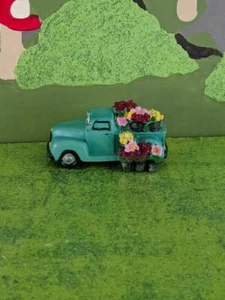 Miniatur Vintage Türkis LKW mit Blumen für Feen- oder Wichtelgarten NEU - Bild 1 von 6