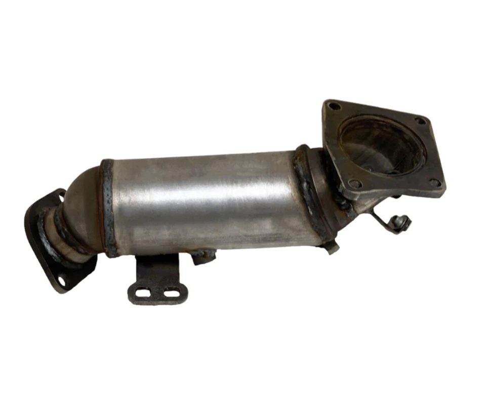Front Catalytic Converter For Kia Stinger 2.0L Turbo 2018-2020 - Image 1 of 4