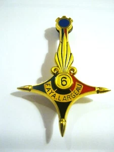 ANCIEN INSIGNE GENIE LEGION ETRANGERE 6° REG 1° COMPAGNIE FAYA LARGEAU - Bild 1 von 2