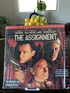 The Assignment Widescreen Laserdisc Aiden Quinn Donald Sutherland - Bild 1 von 2