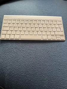 A1314 Apple Magic Wireless Keyboard weiß Bluetooth QWERTZ - Bild 1 von 10