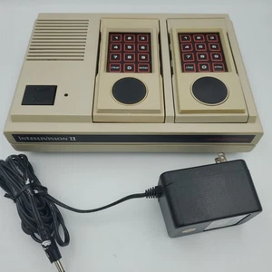 Console videogiochi Intellivision II con controller (non testata, si accende) - Foto 1 di 8