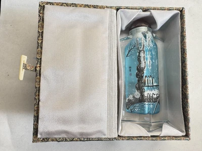 ~ Large Artist Signed Inside Reverse Painted Snuff  Triangle Bottle - Boxed - Image 1 of 4