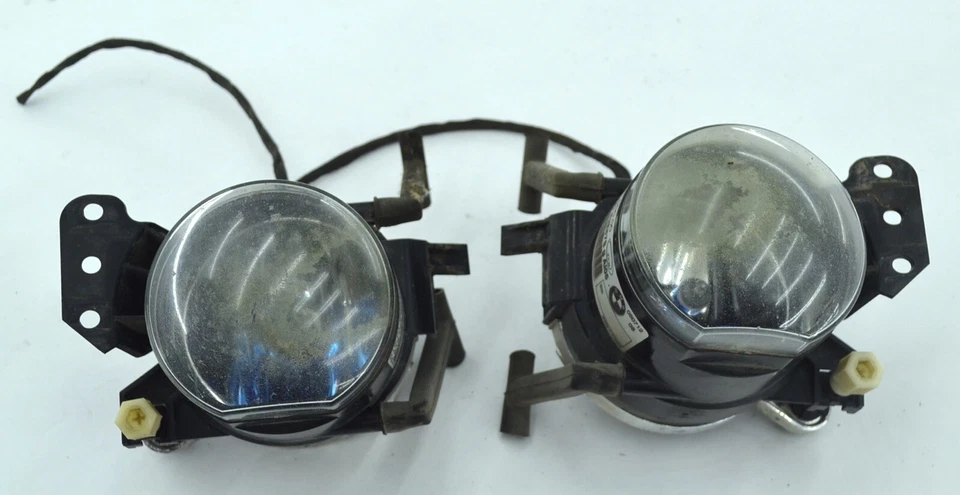 Par de luces antiniebla BMW 525i E60 2006 OEM 6910792 y 6910791 E61 530i 535 545 530xi Foto 1 de 4