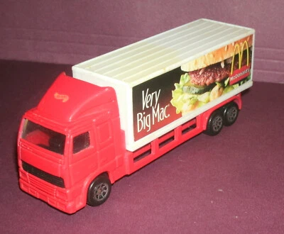 Camión de reparto Volvo FH McDonalds COE de 1990 escala 1/72 (5") camión Hot Wheels Foto 1 de 4