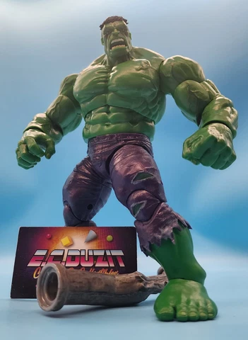 Marvel Legends SDCC 80 Years Retro Hulk Complete Cover