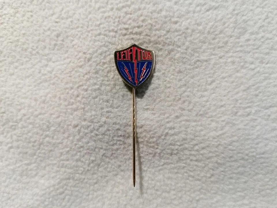 Leiftur Olafsfjordur - football club Iceland stickpin - Image 1 of 1