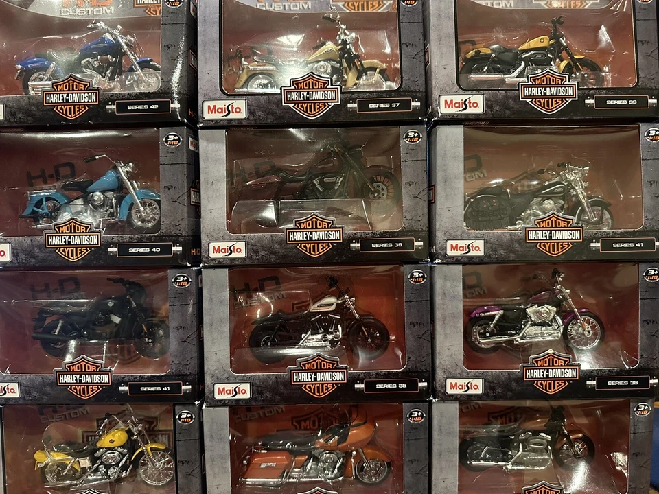1: 18 Maisto Harley-Davidson 压铸摩托车 – 高清定制系列及更多 — 第 1/1 张图片
