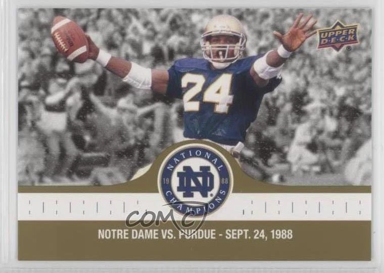 2017 Upper Deck Notre Dame 1988 Championship Gold Mark Green Goes in for the TD - Image 1 of 2