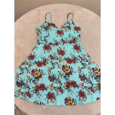 NO BOUNDRIES Women's Blue Floral Knee Length Dress Size L Sleeveless Casual - Image 1 of 4