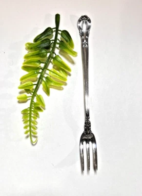 ONE tenedor de cóctel Gorham Sterling 14,5 gr. Sin monograma ML Foto 1 de 4