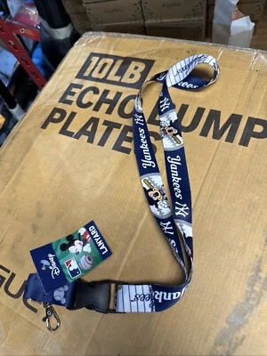 New York Yankees Disney Mickey Lanyard Clip Neck Strap Buckle Keychain - Image 1 of 4