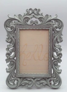 Cornice portafoto decorativa in resina verde 10,5" x 7,5" adatta per foto 4" x 6" - Foto 1 di 6